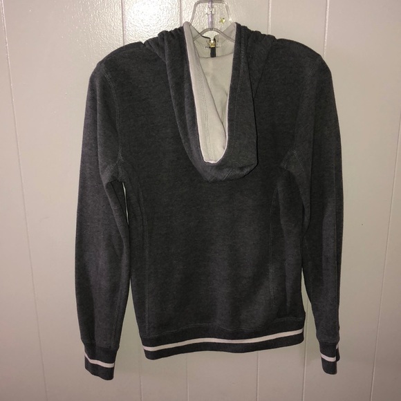 Guess/Sweatshirt - Picture 2 of 2